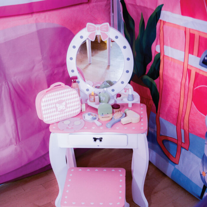 Wonder Village Childrens Parties Salon