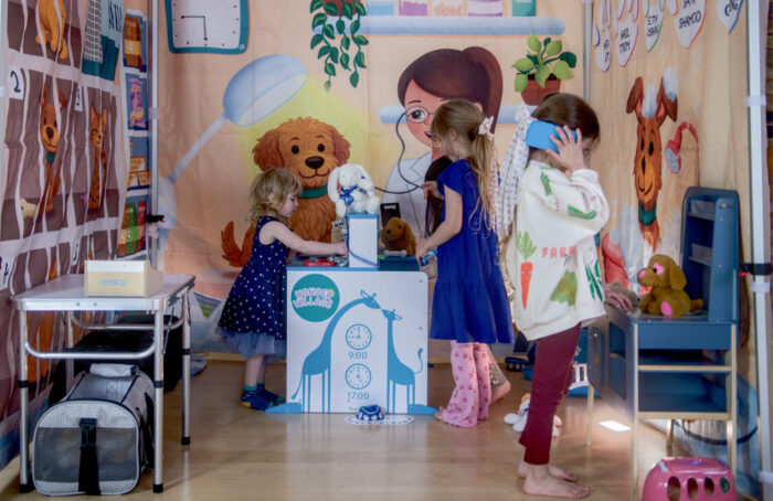 Wonder Village Childrens Parties Vet3